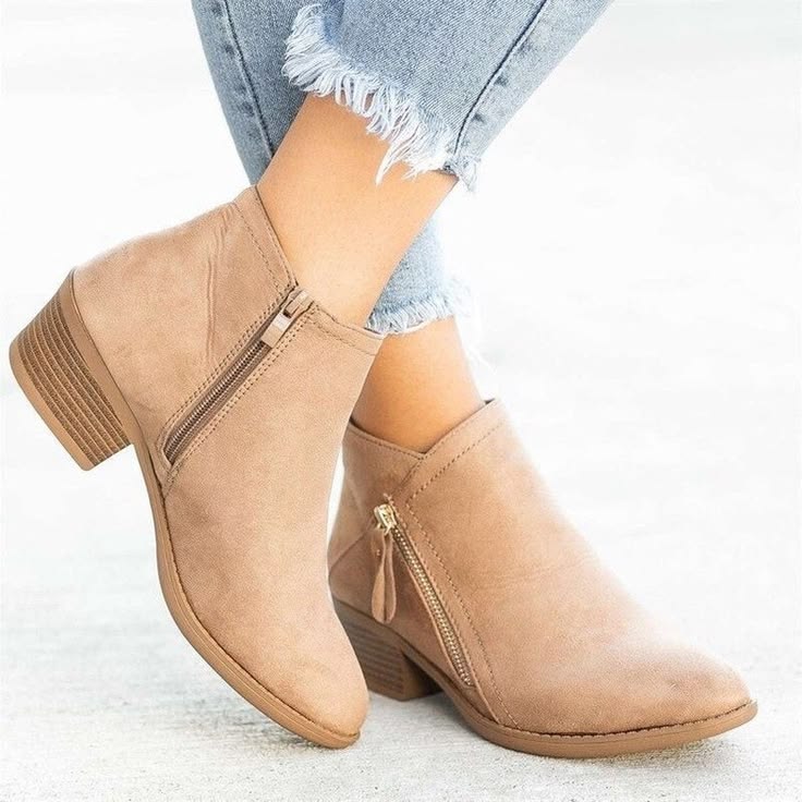 Kyara Ankelboots med Kedjedetalj