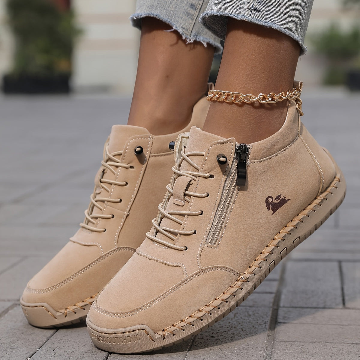 Mila – bekväm sneaker med dragkedja