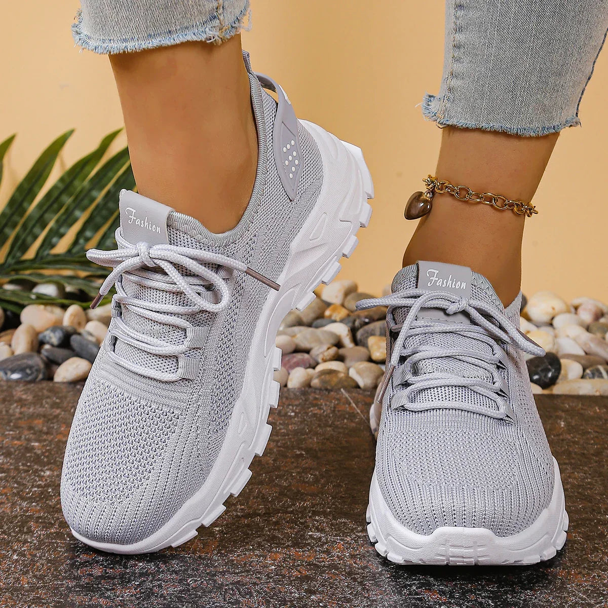 Potsdam – andningsbar sneaker med högre sula