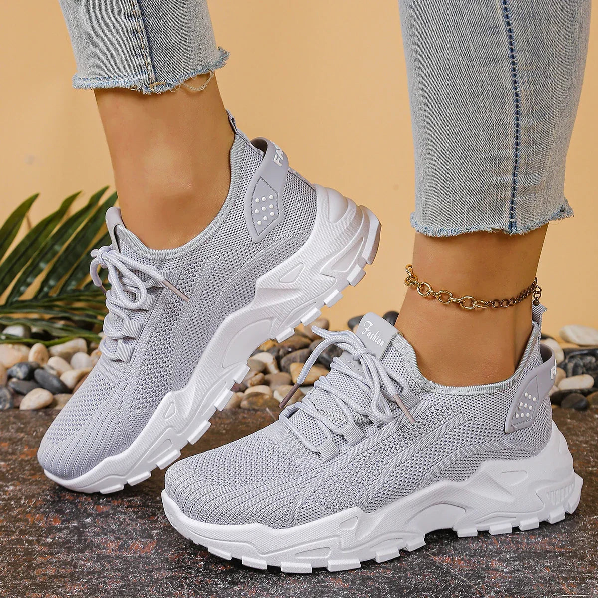 Potsdam – andningsbar sneaker med högre sula