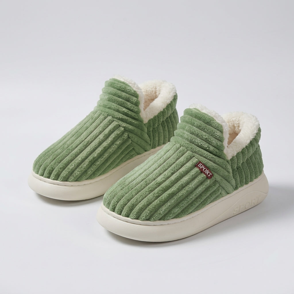 Vera – stickade tofflor