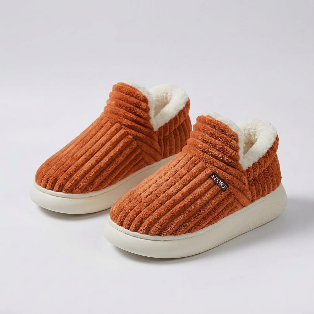 Vera – stickade tofflor